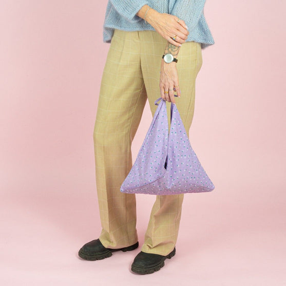 

Bento Bag - Floral - Hobbii
2