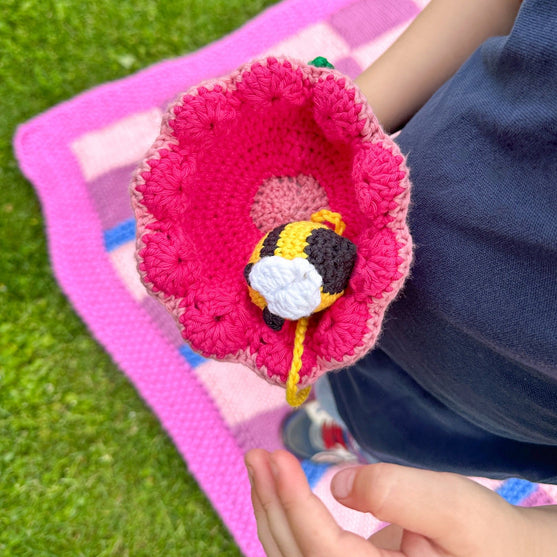 

Bumblebee - Fånga bollen
8