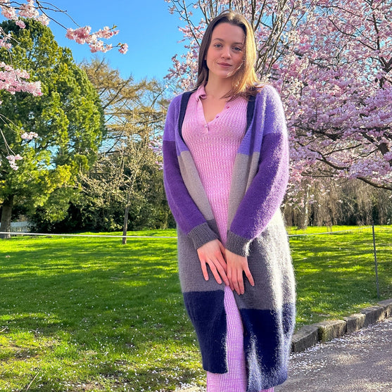 

Brede Striber - Lång Cardigan
1