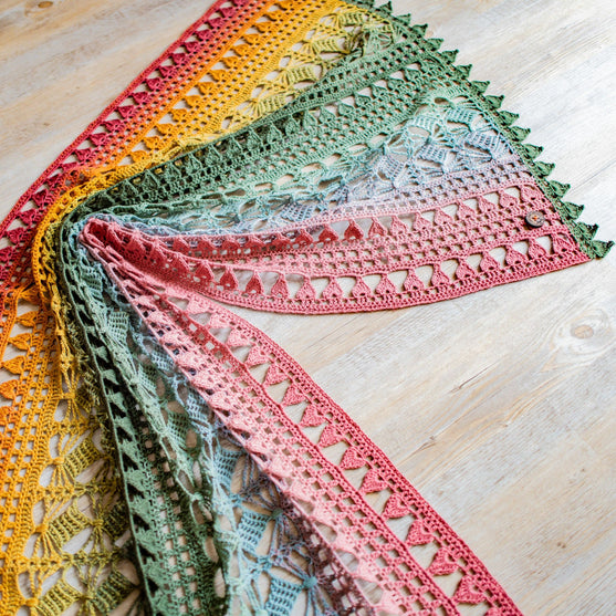 

Mountain Muse - Schal
8