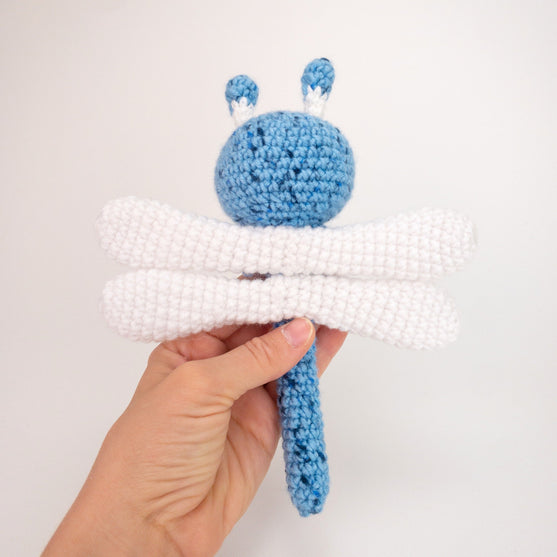 

Dahlia Trollslända
3