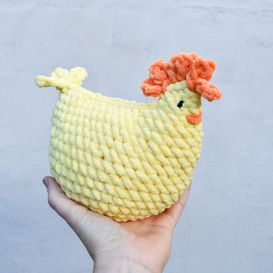 

Henny - Höna med ägg
7