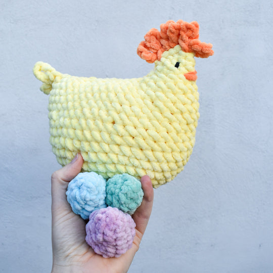 Henny - Höna med ägg