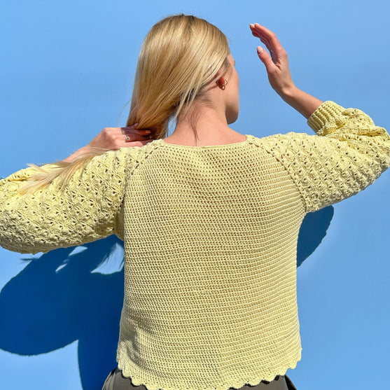 

Fall in Love - Blus
2