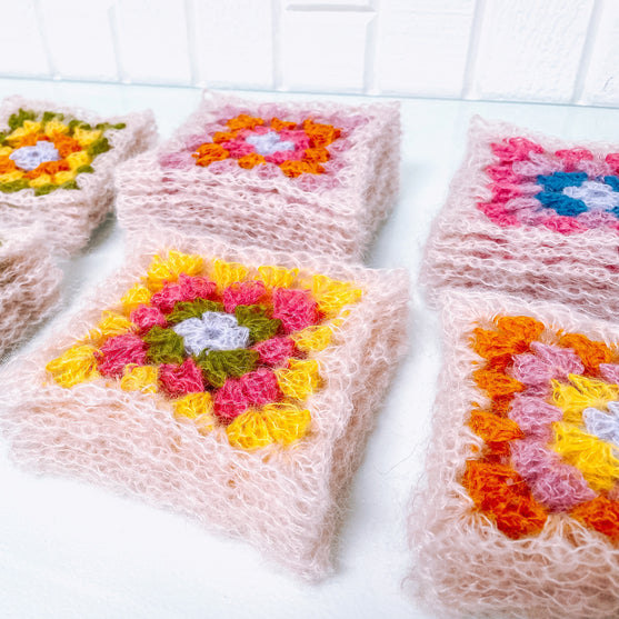 

Fluffy Love - Tröja
2