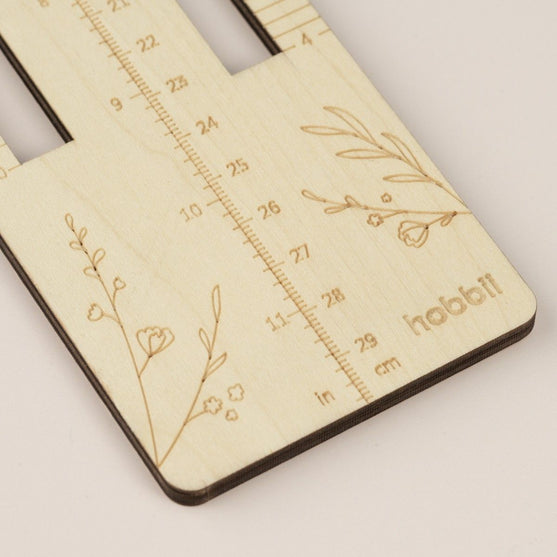 

Sock Ruler with Needle Gauge - Hobbii
6