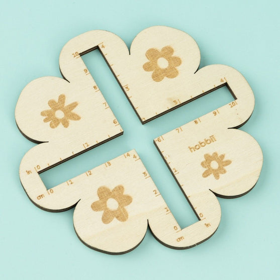 

Stickmått - Blomma - Hobbii
2