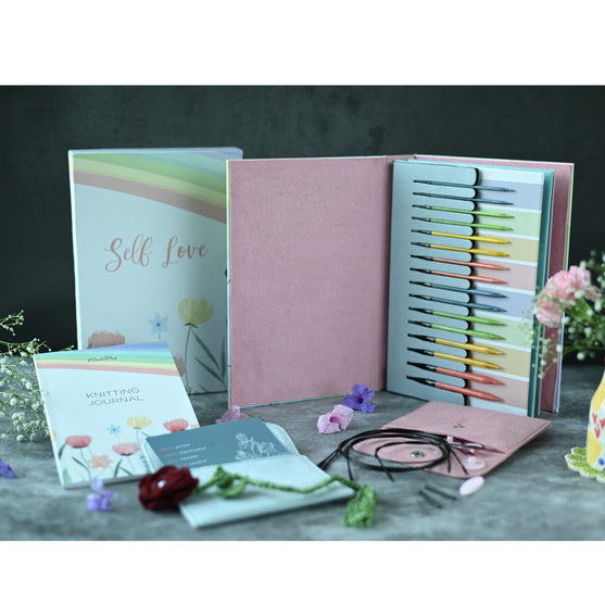 

Self Love – Set med Utbytbara Ändstickor - KnitPro
6