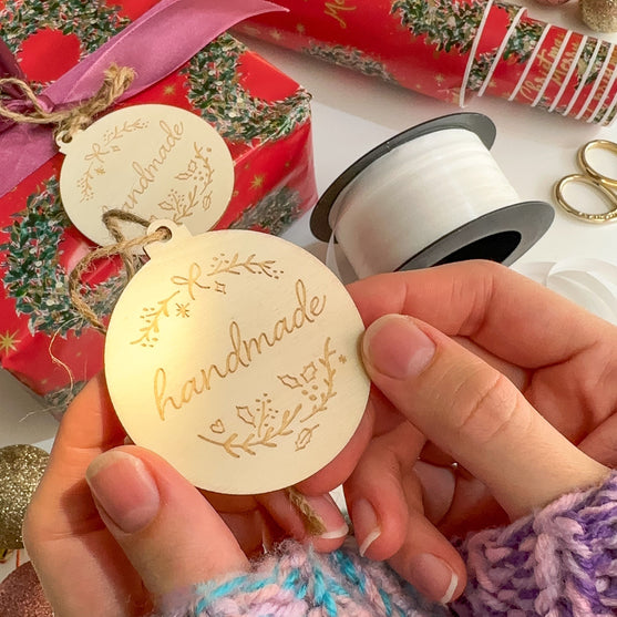 

Gåvoetiketter - Hobbii
4