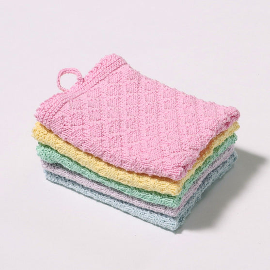 

Manuela Kökshandduk
1