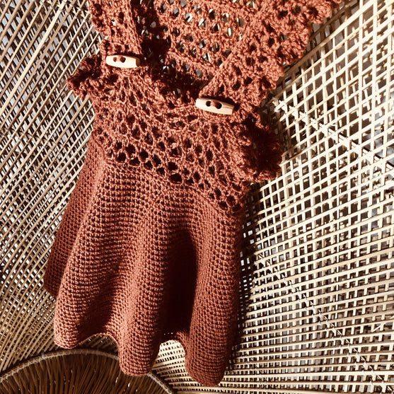 

Mojgan - Hängselklänning till barn
2