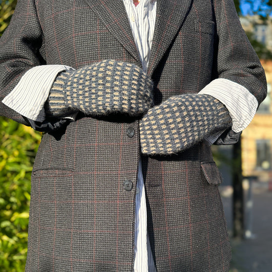 

River Stone - Vantar
7