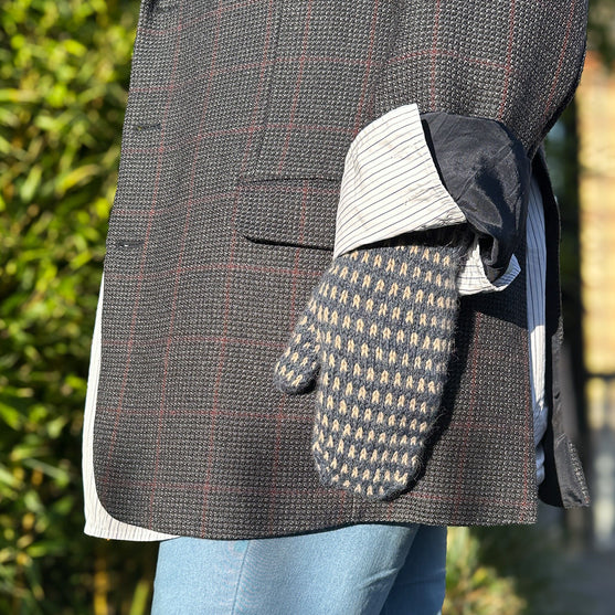 

River Stone - Vantar
8