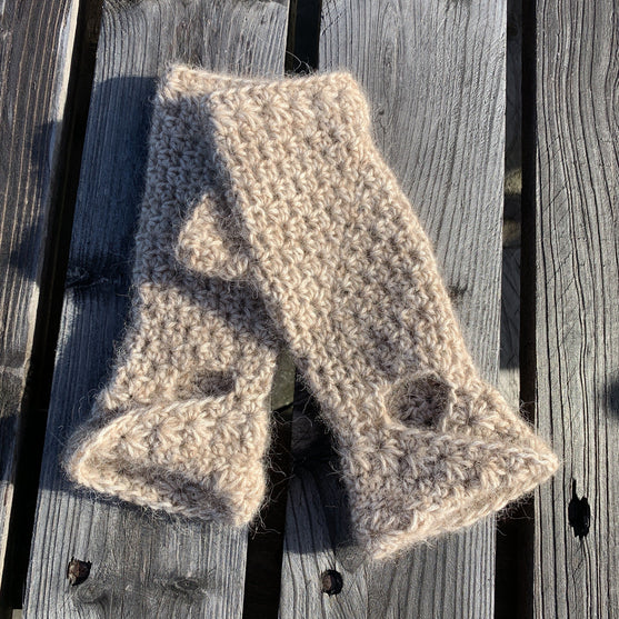 

Soft Twist – Pannband och tumvantar
8