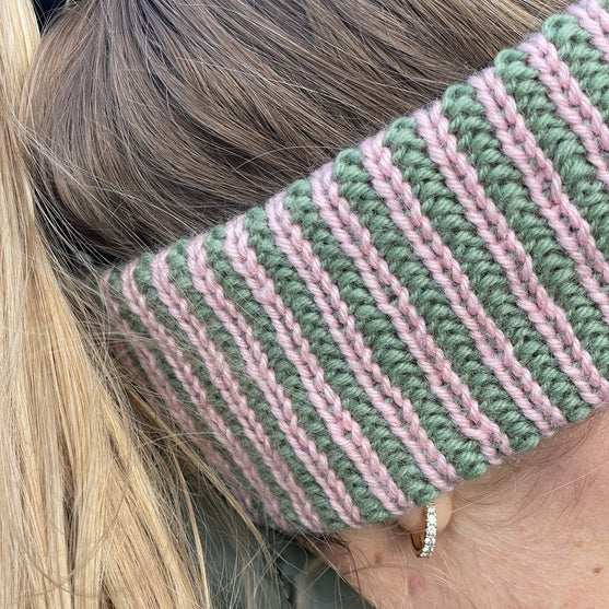 

Easy Coloured Rib Headband - Pannband
3