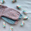 

Marshmallow Swirls - Barntröja
2