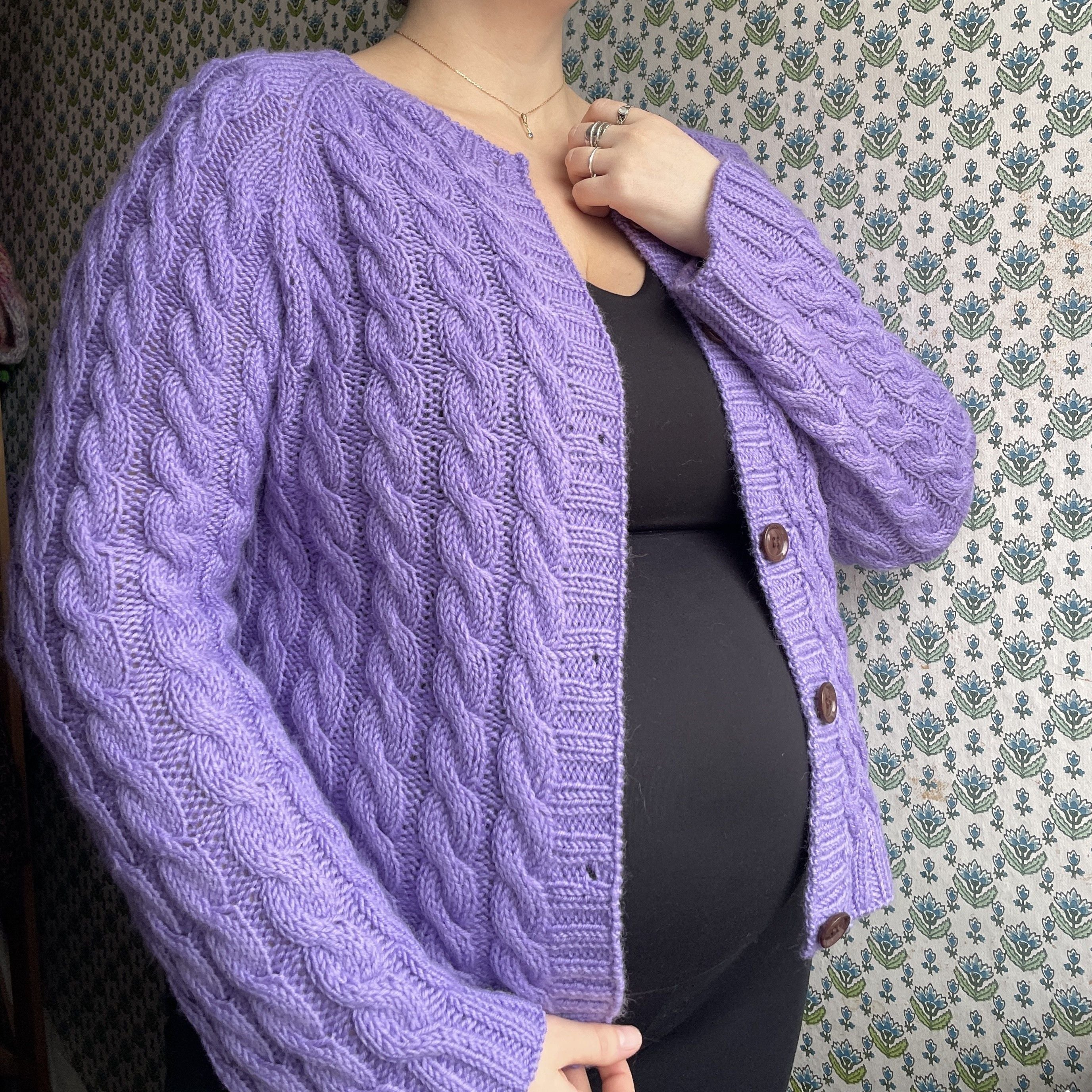 Easy Cable Cardigan - Kofta – Hobbii