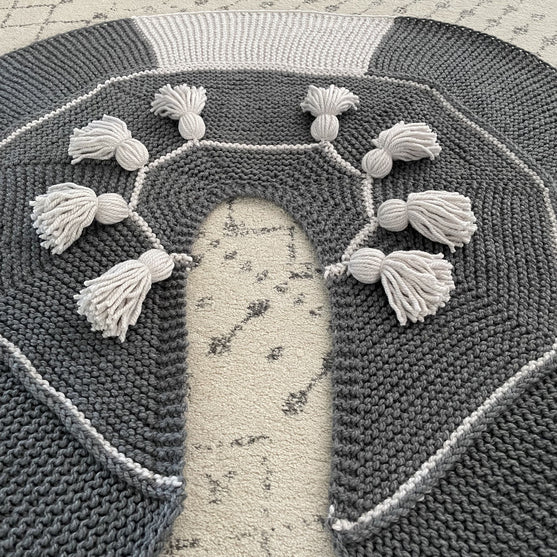 

Festive Tassels - Julgransmatta
5