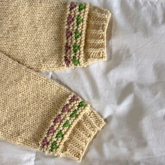 

Romi - Barn Cardigan
7