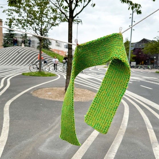 

Monet - Barnhalsduk
1