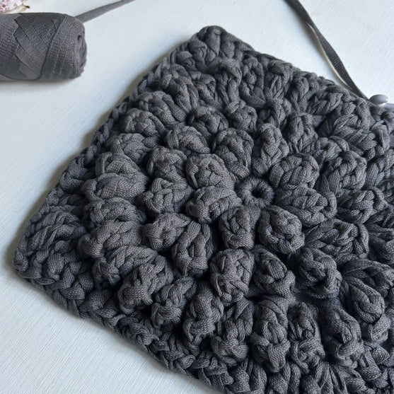 

Dahlia - Crossbody Bag
6