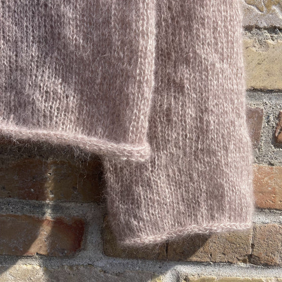 

Summer Lotus - Tröja
7