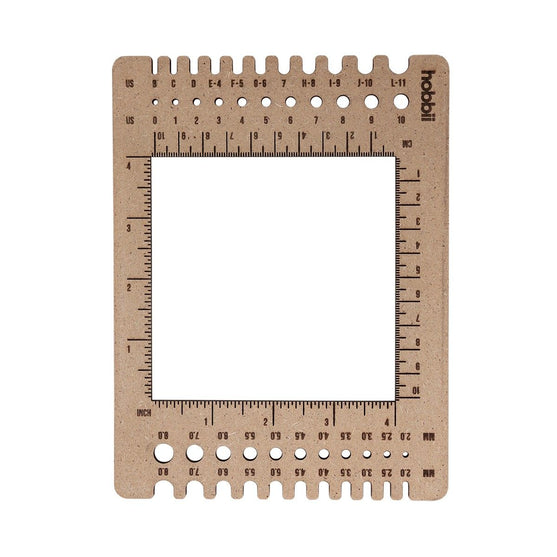

Crochet Hook and Knitting Needle Gauge - Hobbii
1