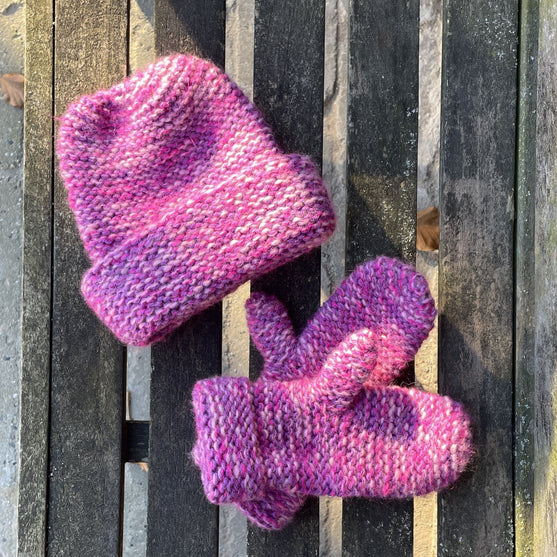 

Ultra Easy Garter Stitch Beanie - Mössa
4