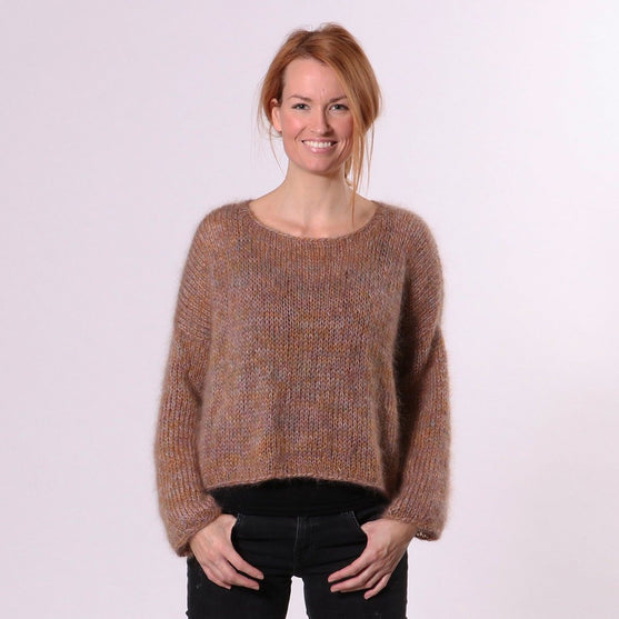 

Lina Sweater
5