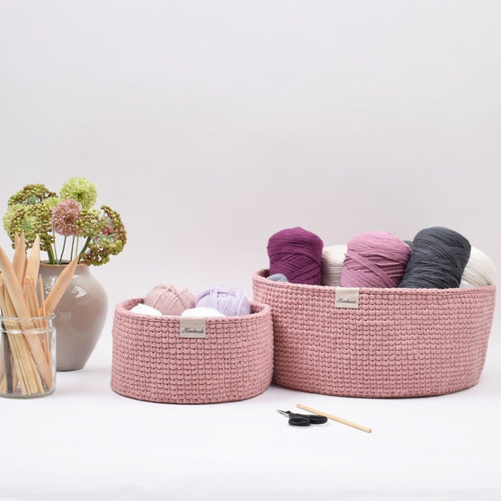

Ribbon Baskets with round leather base – Knit Stitch
2