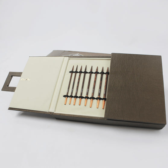 

Symfonie Rose - set med Utbytbara Ändstickor - KnitPro
4